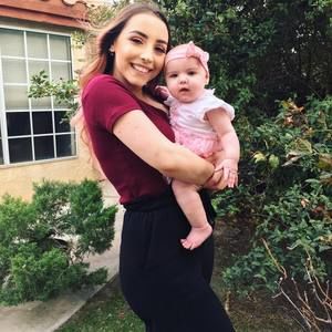 Meet your Posher, Kris-dee